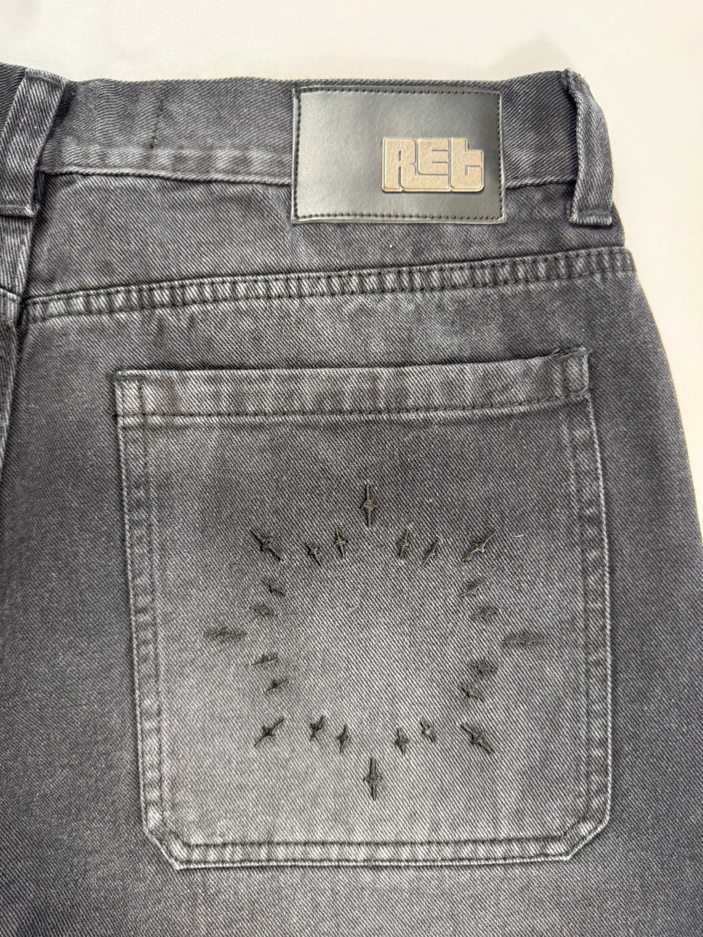 JORTS GRIS OSCURO