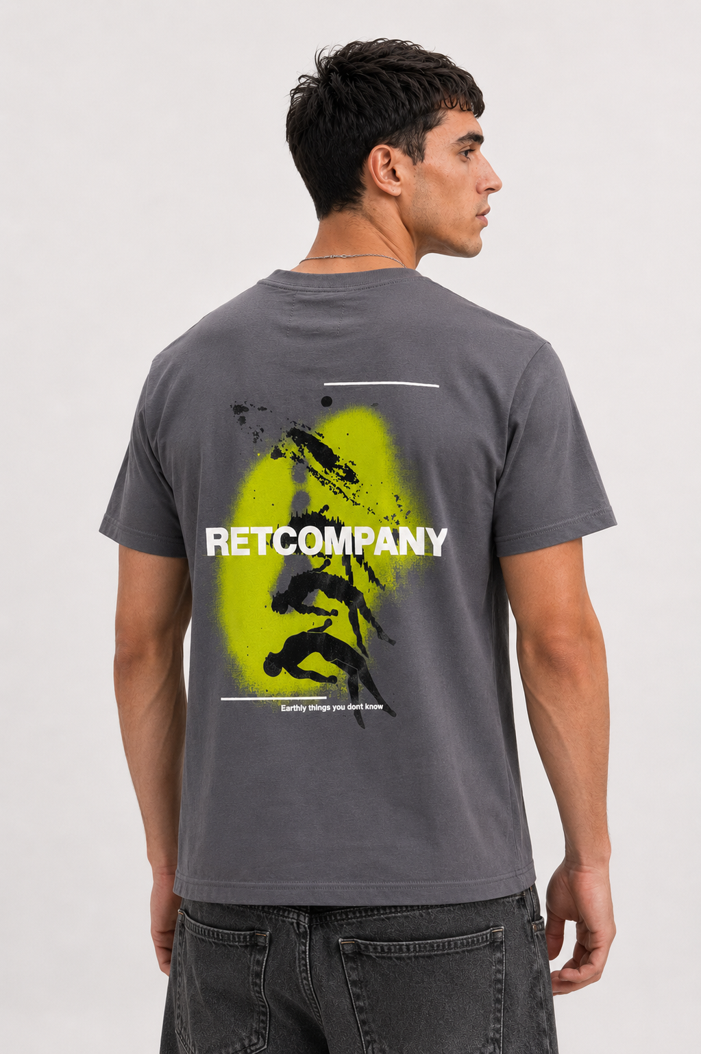 CAMISETA REGULAR GRIS / RETCOMPANY,