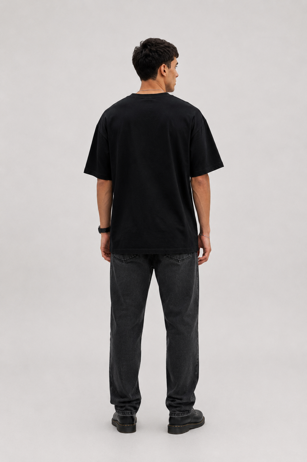CAMISETA OVERSIZE NEGRA STAR.