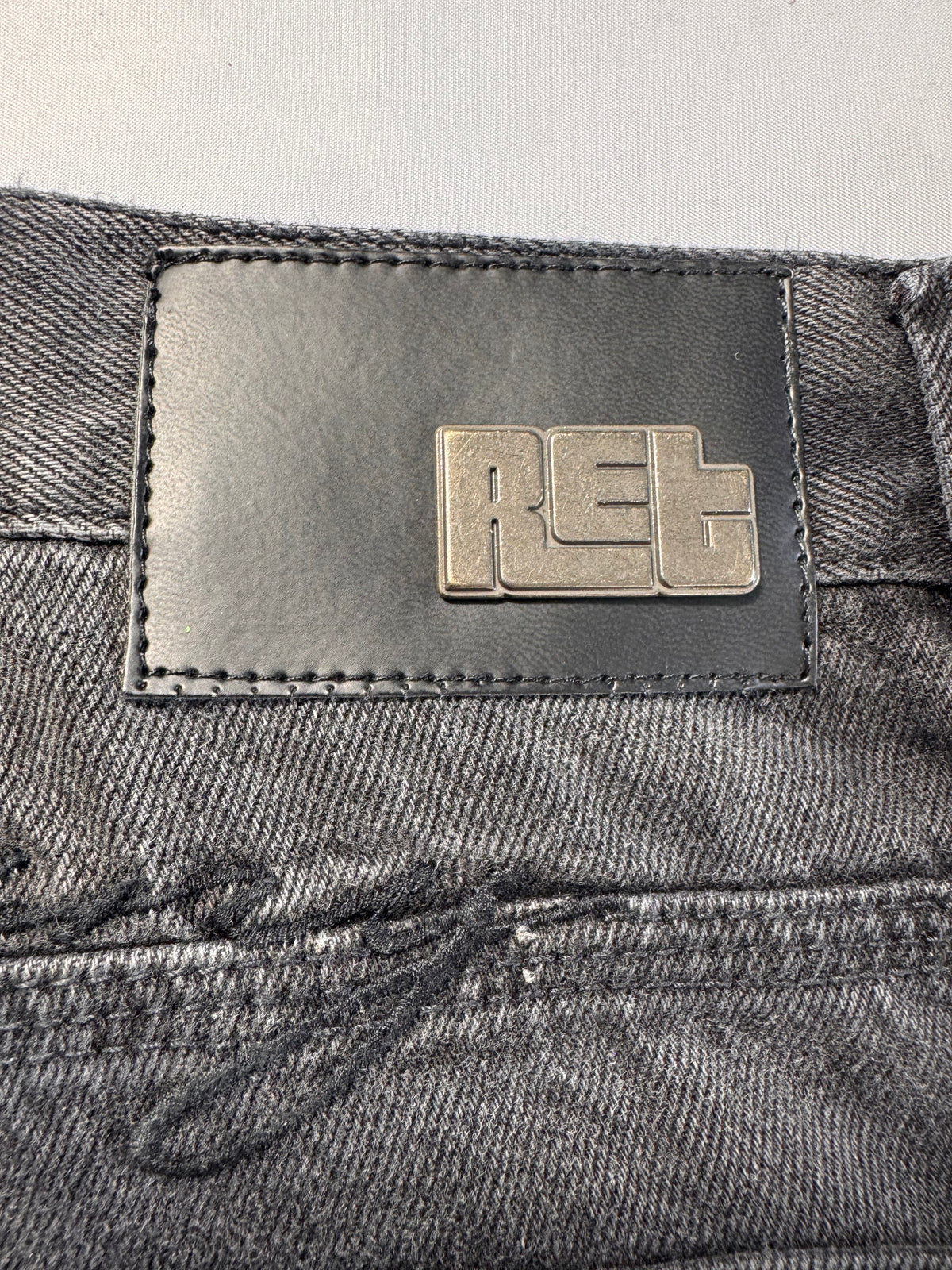 BAGGY ORBIT / NEGRO