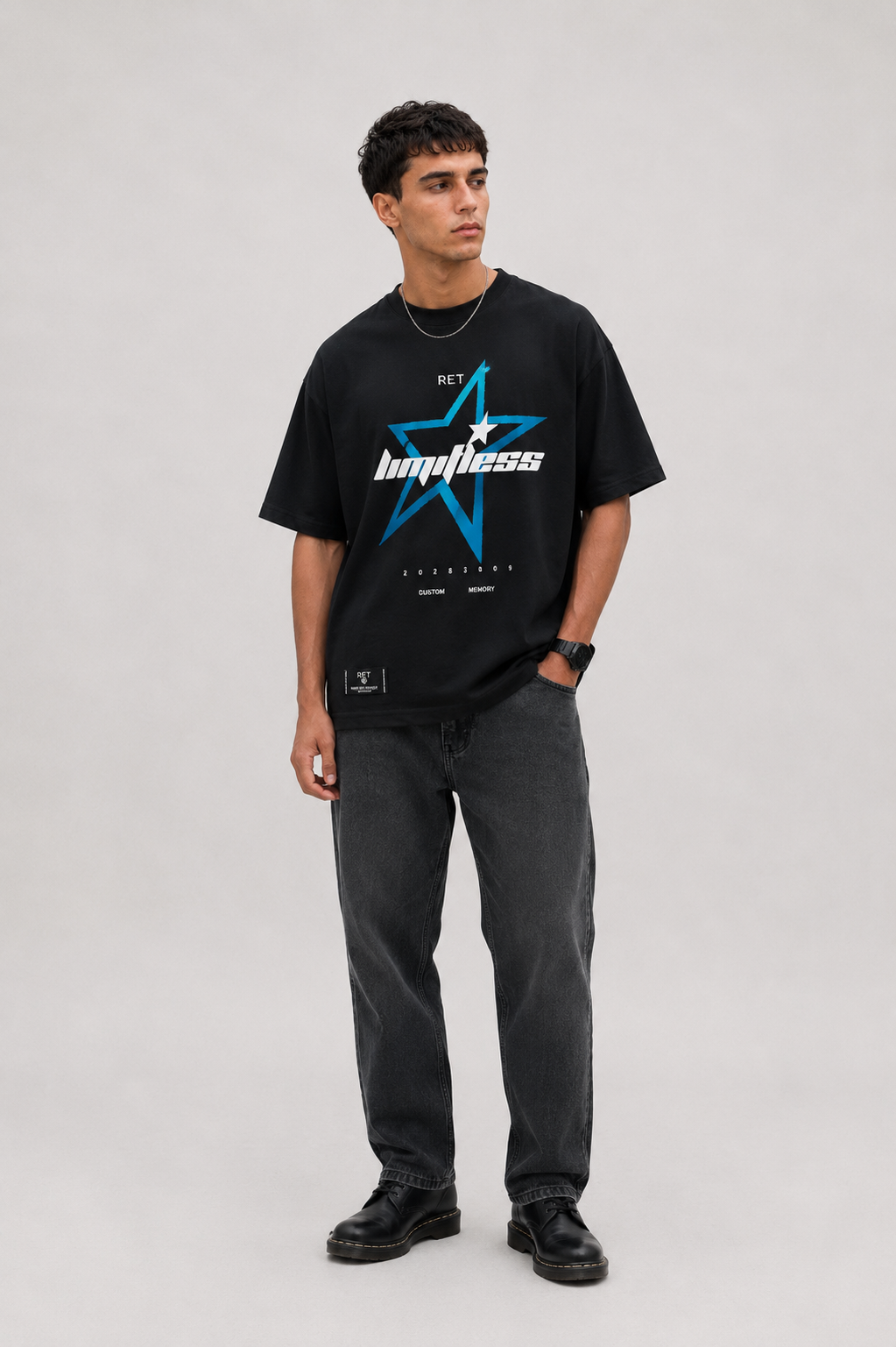CAMISETA OVERSIZE NEGRA STAR.