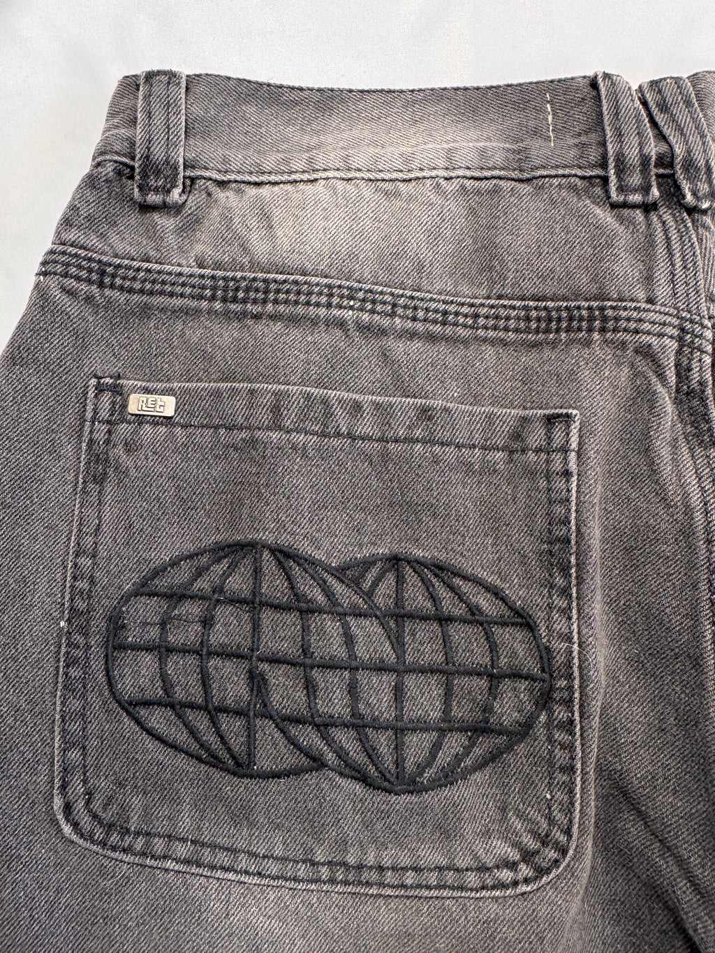 BAGGY KOBY / GRIS
