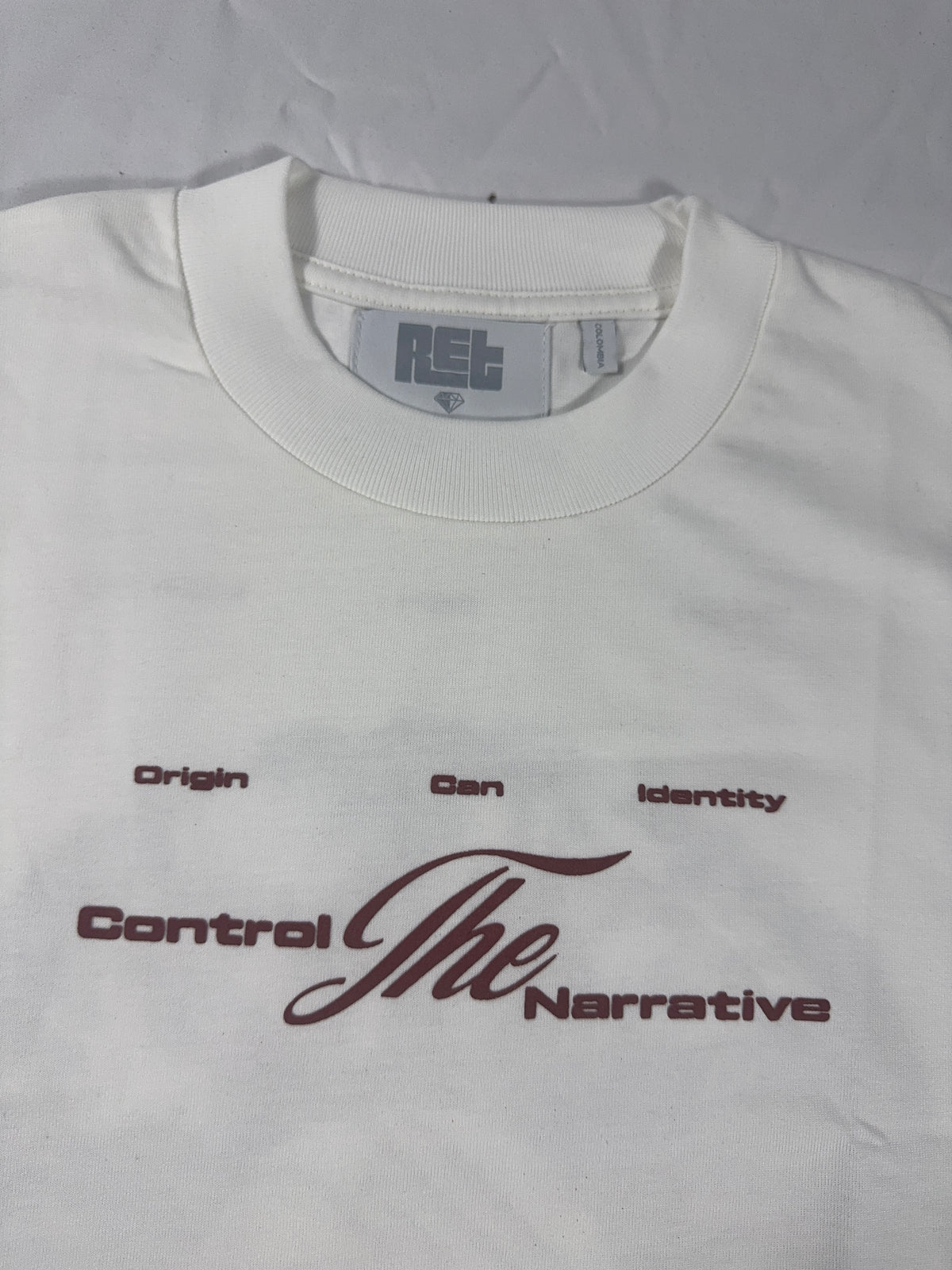 CAMISETA BOXY FIT IVORY / IRIS
