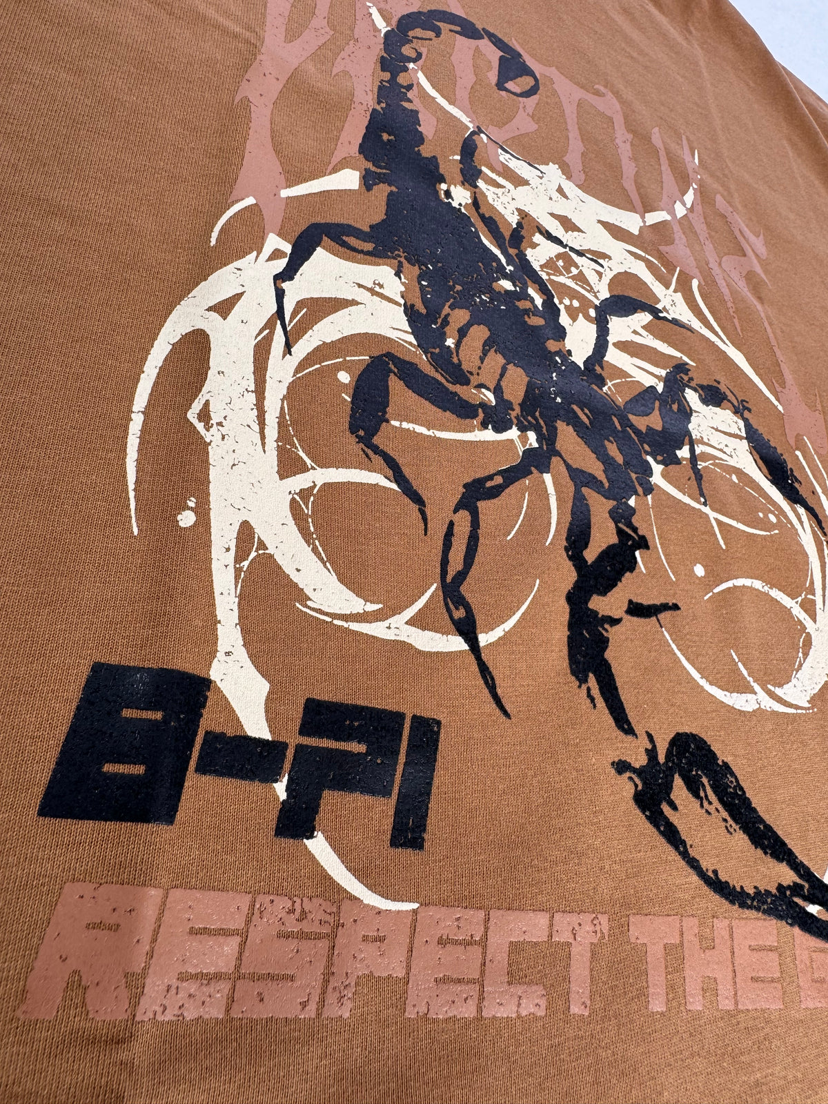 CAMISETA OVERSIZE KAKI