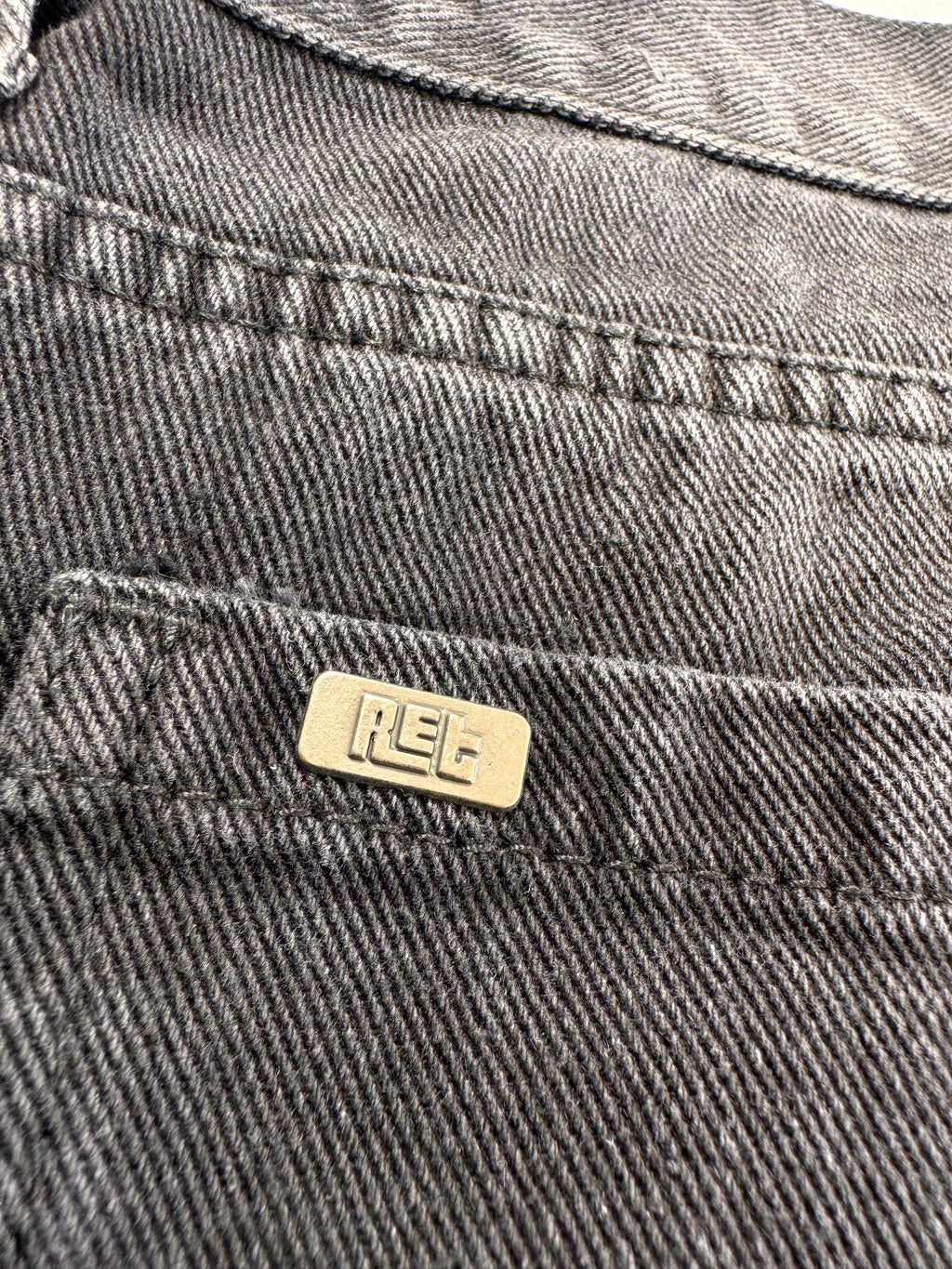 JORTS GRIS OSCURO
